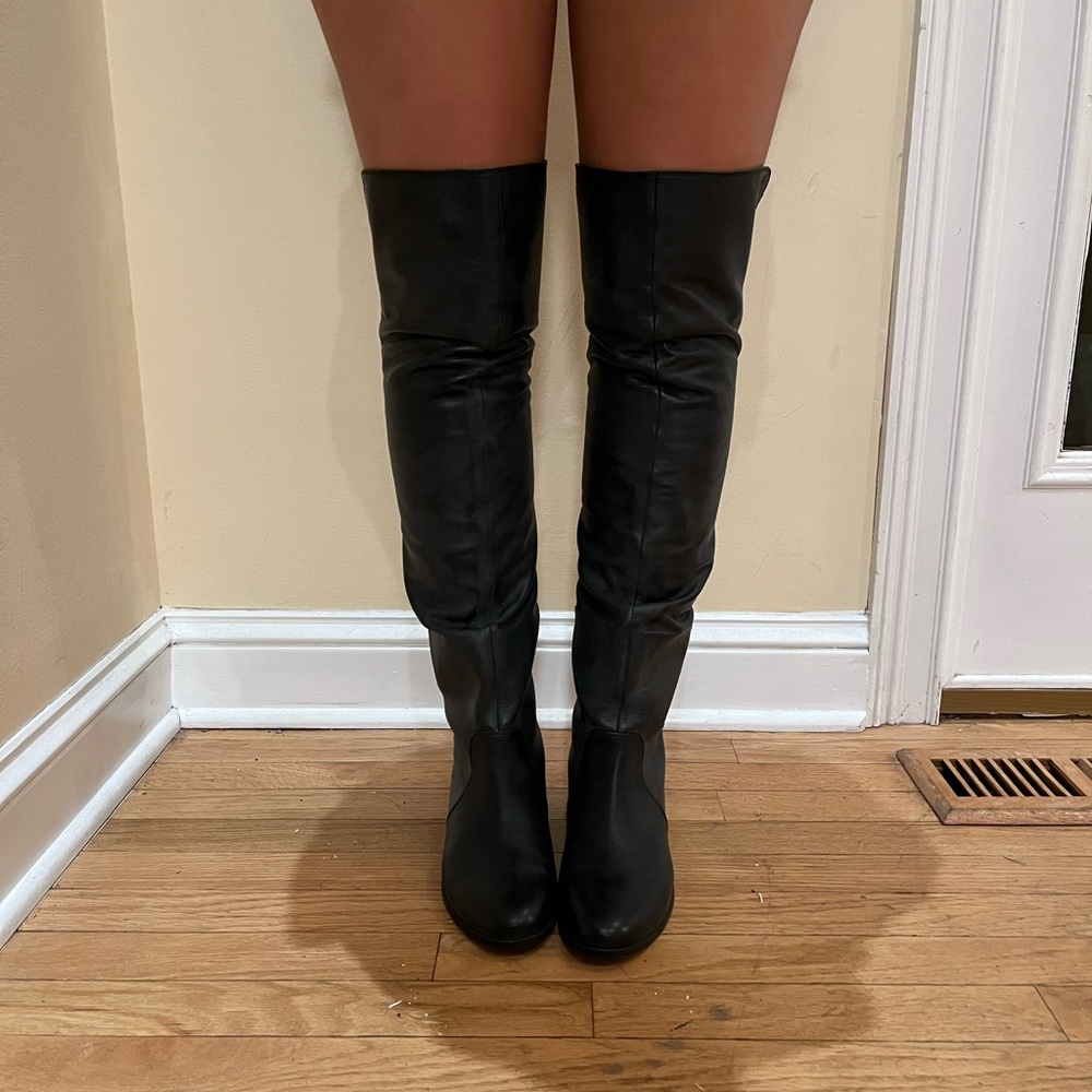RARE Dolce Vita Over-the-Knee Black Boots, Size 8.5 EXCELLENT CONDITION - Picture 3 of 8
